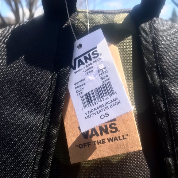 1 Left 5 Star NWT Vans Camo Motive A Tee Backpack - Picture 4 of 8